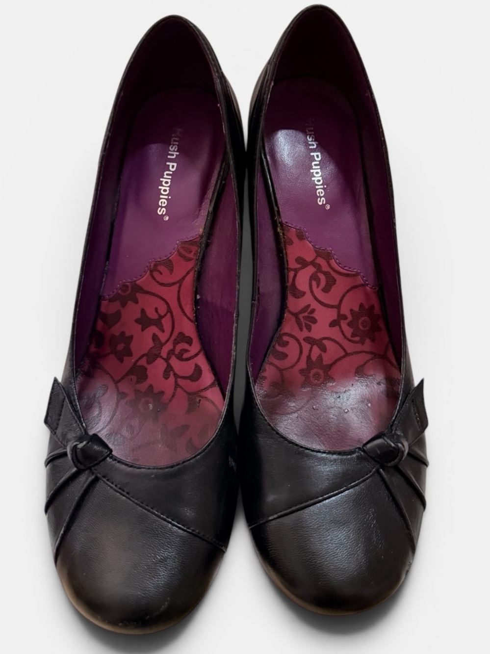 Hush Puppies Black Leather Round-Toe Heels with Bow Accent